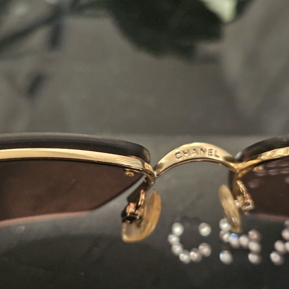 Vintage Chanel GOLD Rimless Frame w/Crystal LOGO Brown Sunglasses- nowhere - Picture 7 of 12